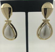 18KYG 22.3G GOLD EARRINGS Y/G, WITH PEARL DROPS