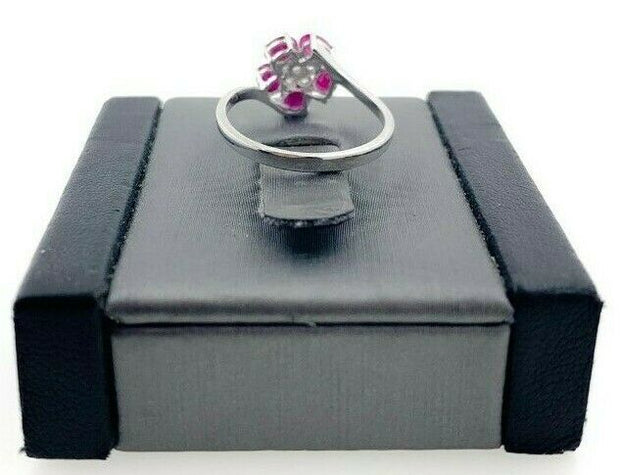 18K White Gold Ruby Ring