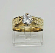 18K Yellow Gold Solitaire Cz Ring - Leaves Accent