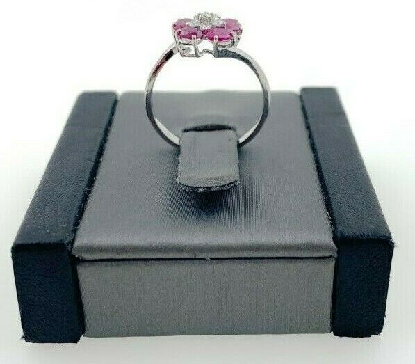 18K White Gold Ruby Ring