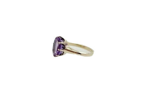 10K Yellow Gold Purple Topaz Ring