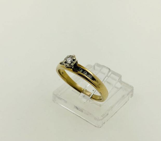 10K Yellow Gold Engagement Diamond Ring