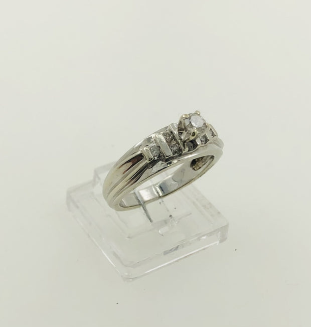 14K White Gold Engagement Diamond Ring