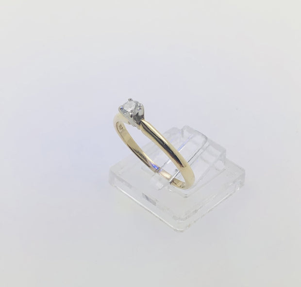 14K yellow Gold Solitaire Diamond Ring