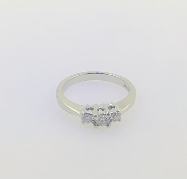 14K White Gold Diamond Ring